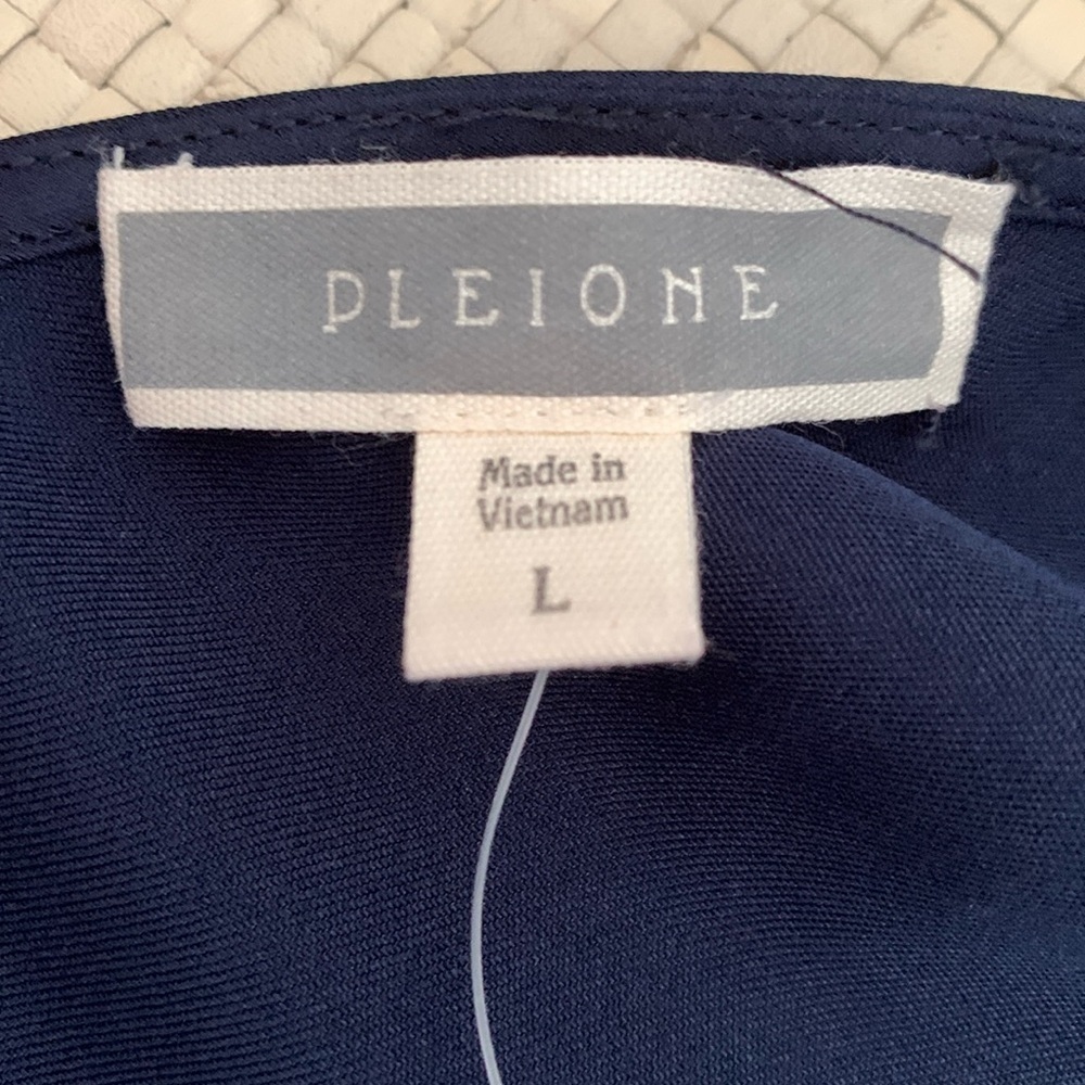 PLEIONE Elegant Navy Satin Women's Top. Size-Large - Picture 3 of 3